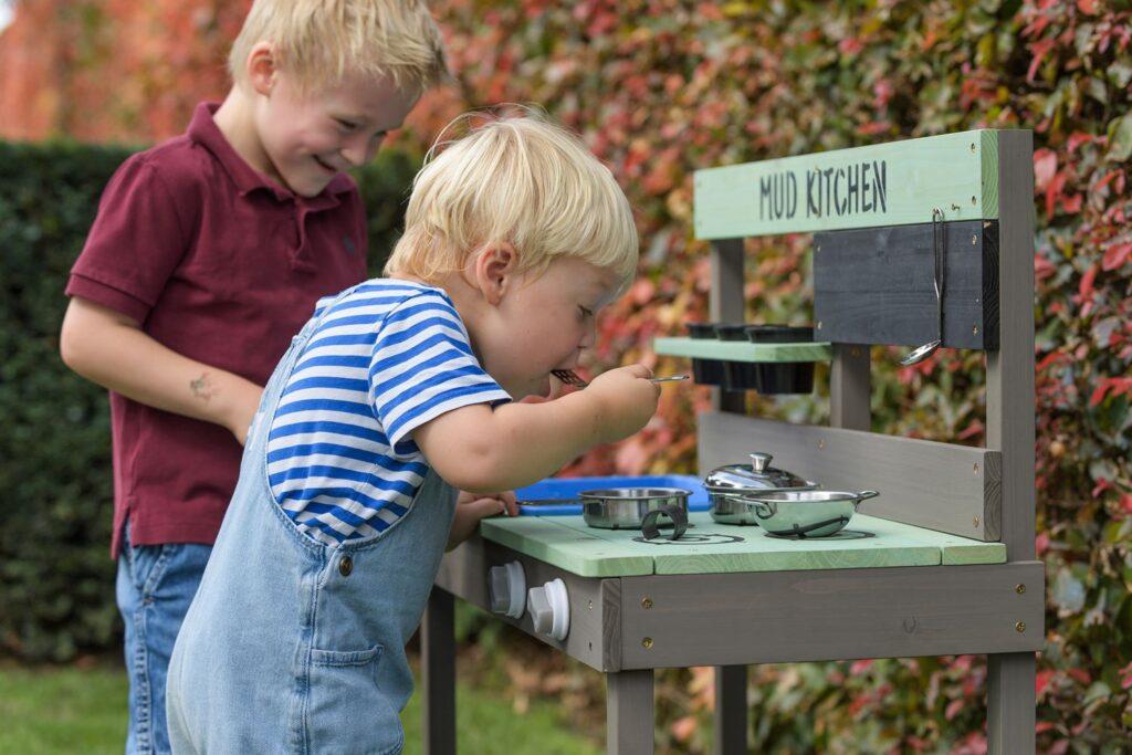 mudkitchen swingking
