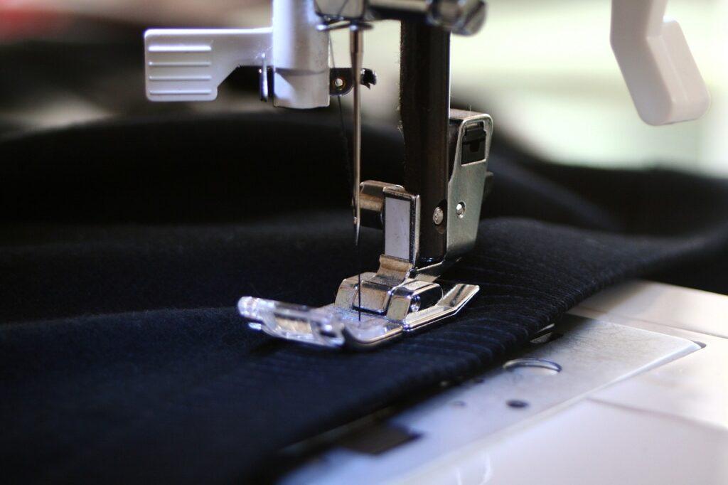 sewing machine, sewing, precision